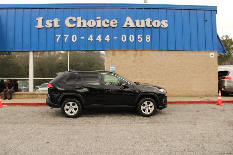 Toyota RAV4 XLE FWD (Natl) 2021