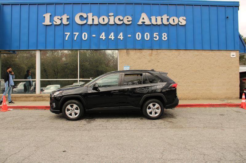 Toyota RAV4 XLE FWD (Natl) 2021