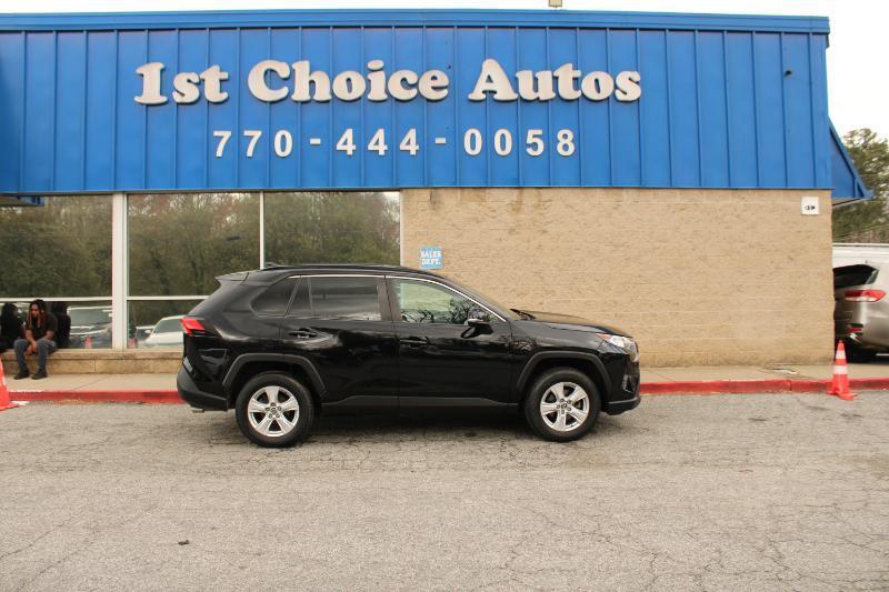 Toyota RAV4 XLE FWD (Natl) 2021