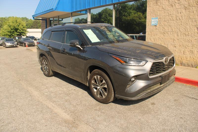 Toyota Highlander XLE FWD (Natl) 2021