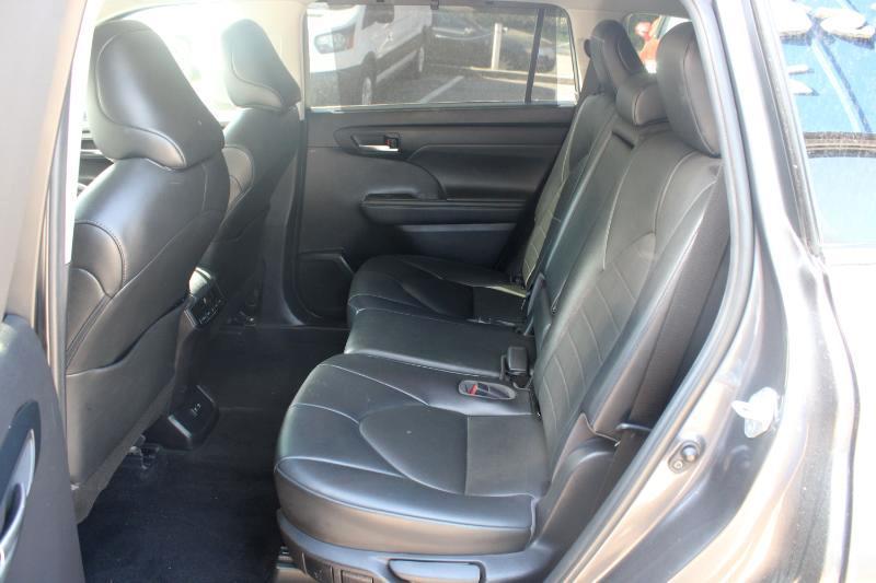 Toyota Highlander XLE FWD (Natl) 2021