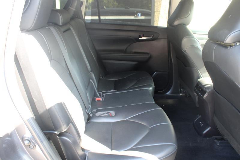 Toyota Highlander XLE FWD (Natl) 2021
