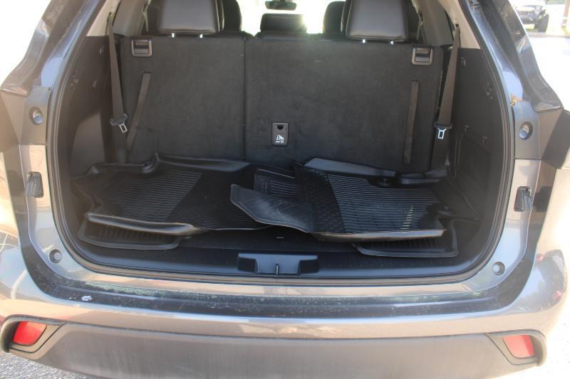 Toyota Highlander XLE FWD (Natl) 2021