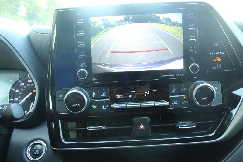 Toyota Highlander XLE FWD (Natl) 2021