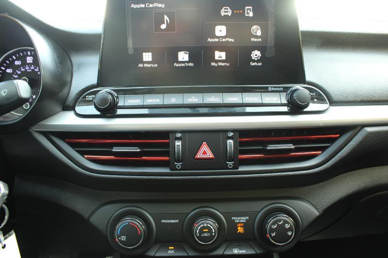 Kia Forte LXS IVT 2020