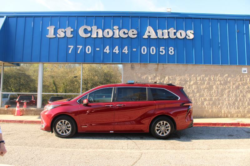 Toyota Sienna XLE FWD 8-Passenger (Natl) 2021