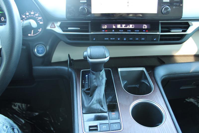 Toyota Sienna XLE FWD 8-Passenger (Natl) 2021