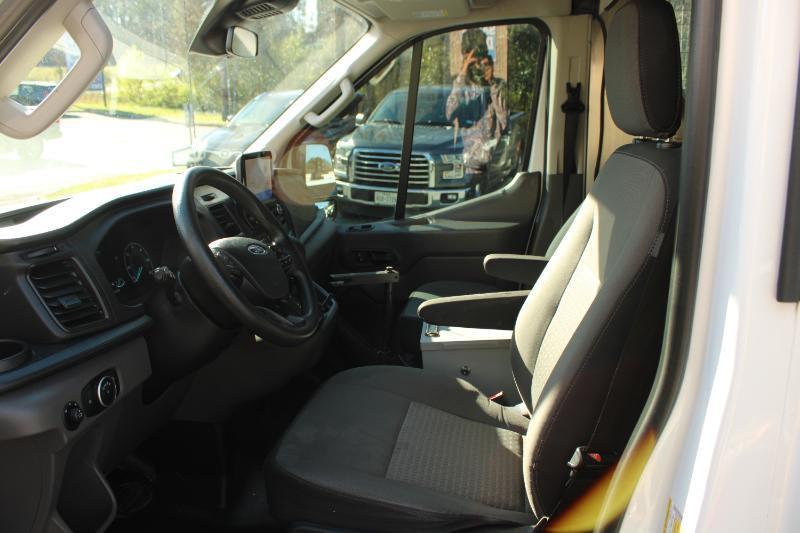 Ford Transit Cargo Van T-250 130" Med Rf 9070 GVWR RWD 2020