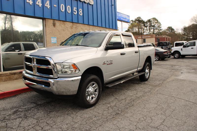 RAM 2500 Tradesman 4x4 Crew Cab 6'4" Box 2018