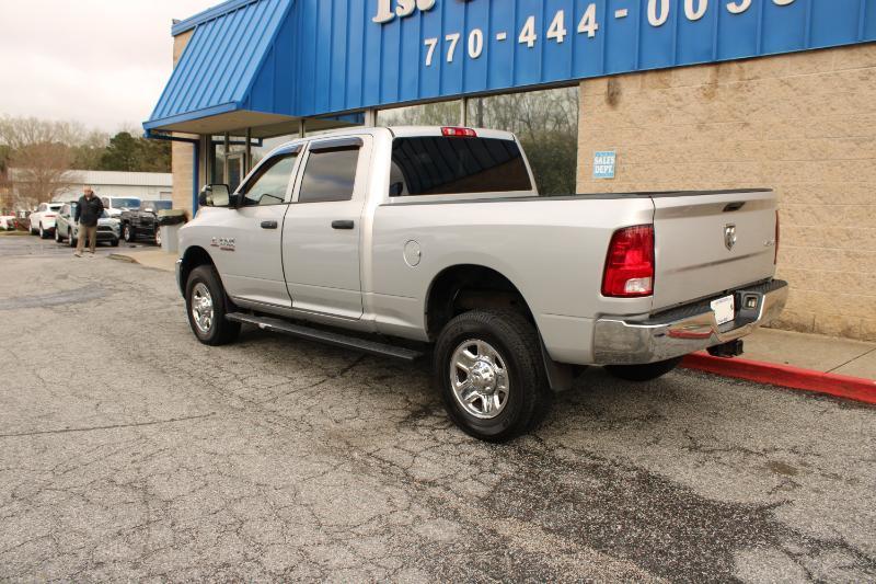 RAM 2500 Tradesman 4x4 Crew Cab 6'4" Box 2018