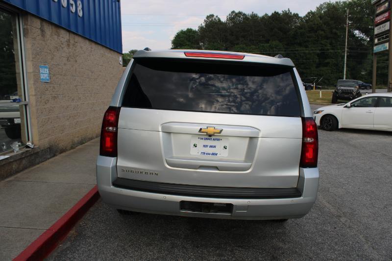 Chevrolet Suburban 4WD 4dr LT 2020