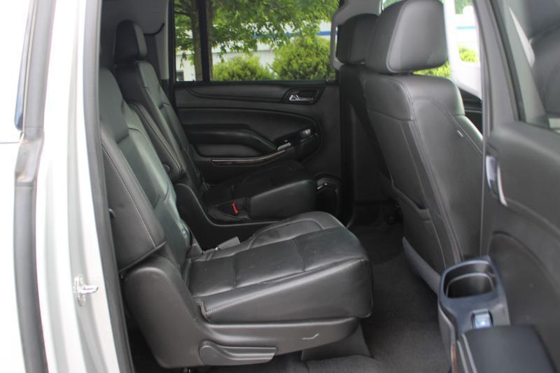 Chevrolet Suburban 4WD 4dr LT 2020