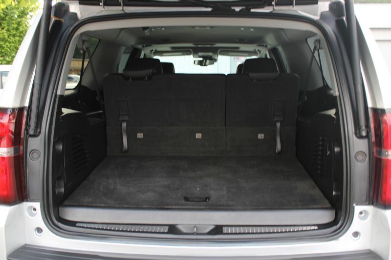 Chevrolet Suburban 4WD 4dr LT 2020