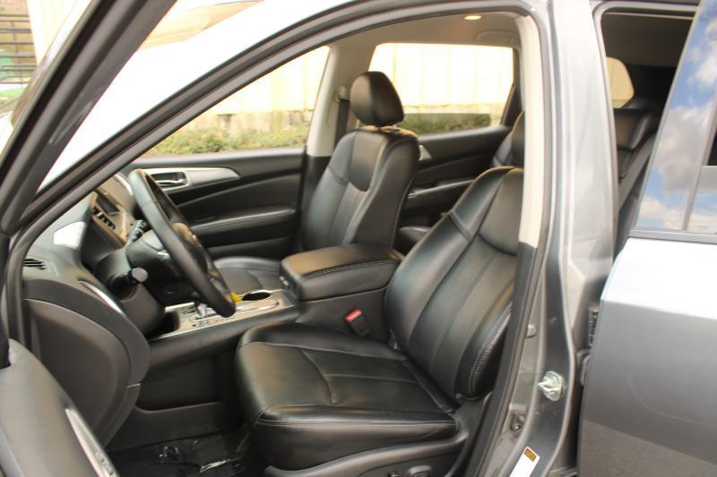 Nissan Pathfinder FWD SL 2020