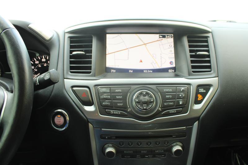 Nissan Pathfinder FWD SL 2020