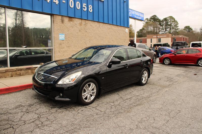 Infiniti Q40 4dr Sdn RWD 2015