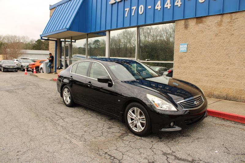 Infiniti Q40 4dr Sdn RWD 2015