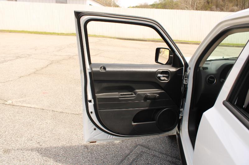 Jeep Patriot FWD 4dr Sport 2014