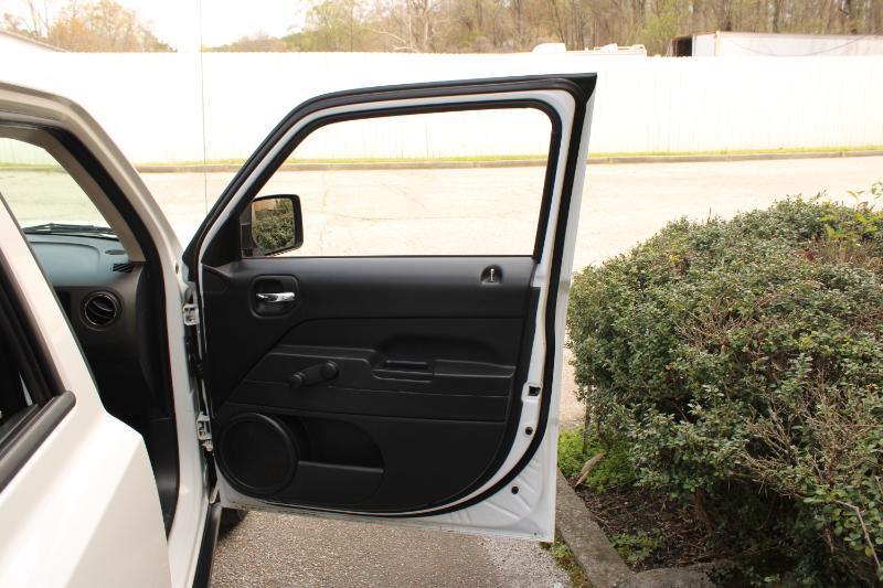 Jeep Patriot FWD 4dr Sport 2014