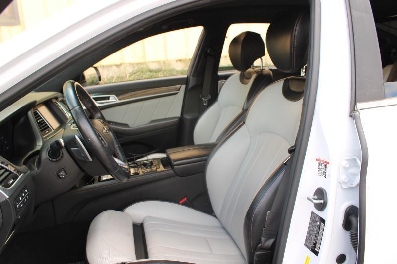 Genesis G80 3.3T Sport RWD 2018