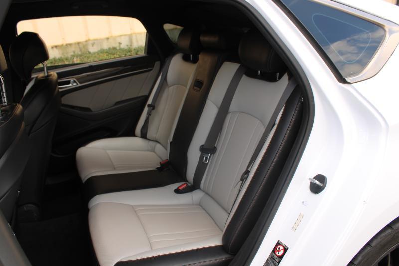 Genesis G80 3.3T Sport RWD 2018