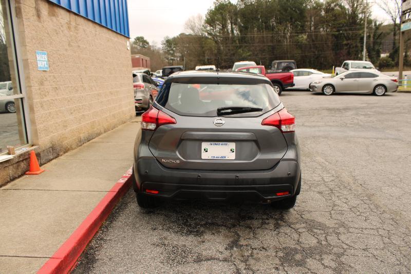 Nissan Kicks S FWD 2020