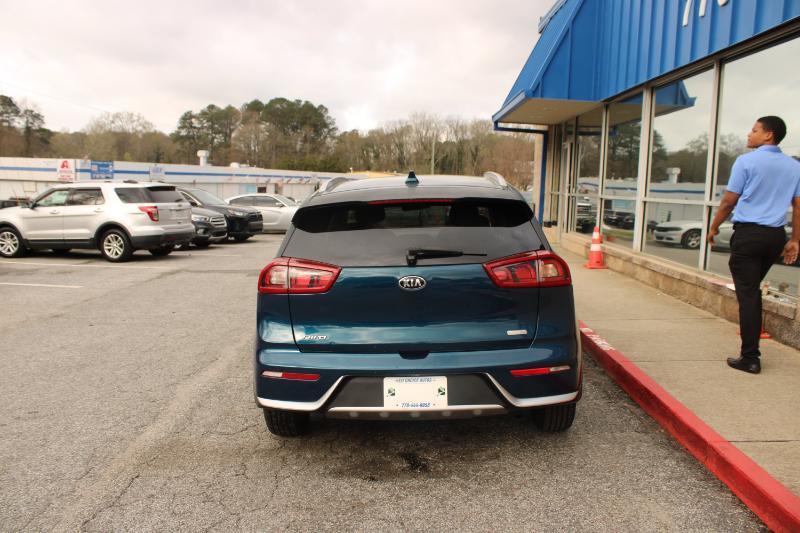 Kia Niro LX FWD 2018