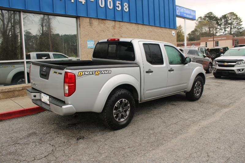 Nissan Frontier 2WD Crew Cab SWB Auto Desert Runner 2016