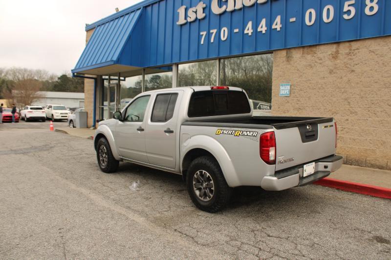 Nissan Frontier 2WD Crew Cab SWB Auto Desert Runner 2016