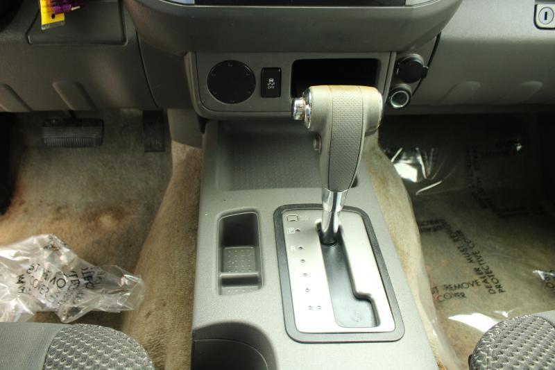 Nissan Frontier 2WD Crew Cab SWB Auto Desert Runner 2016