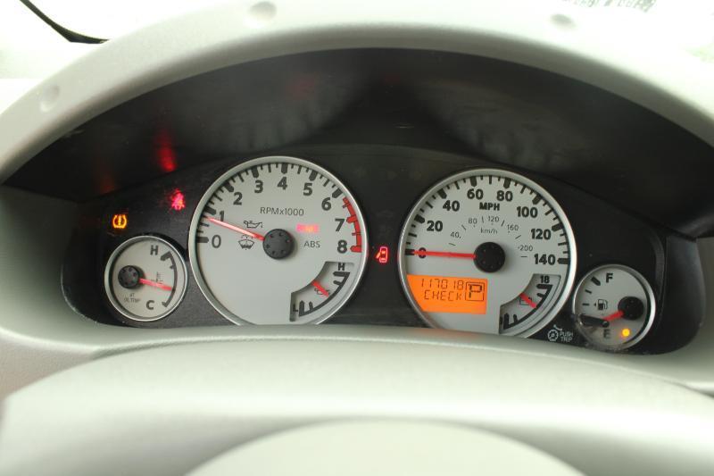 Nissan Frontier 2WD Crew Cab SWB Auto Desert Runner 2016