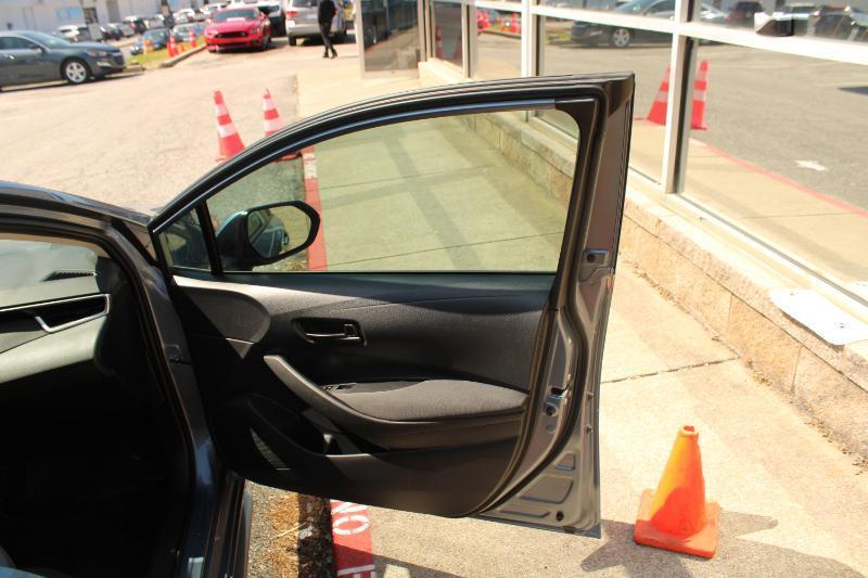 Toyota Corolla LE CVT (Natl) 2022