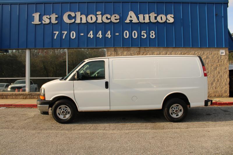 GMC Savana Cargo Van RWD 2500 135" 2017