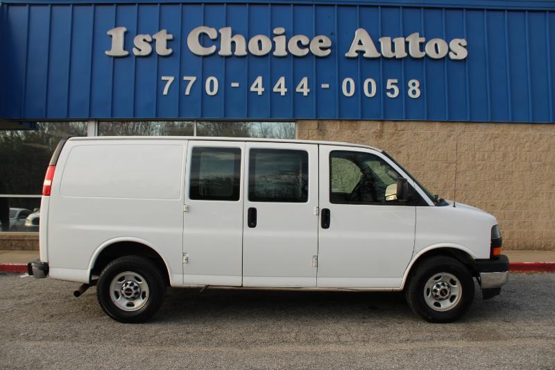 GMC Savana Cargo Van RWD 2500 135" 2017