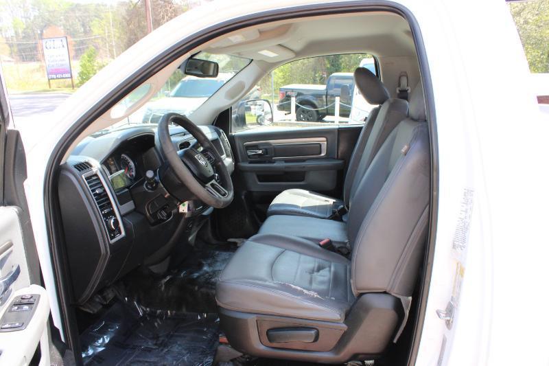 RAM 2500 Tradesman 4x2 Reg Cab 8' Box 2018