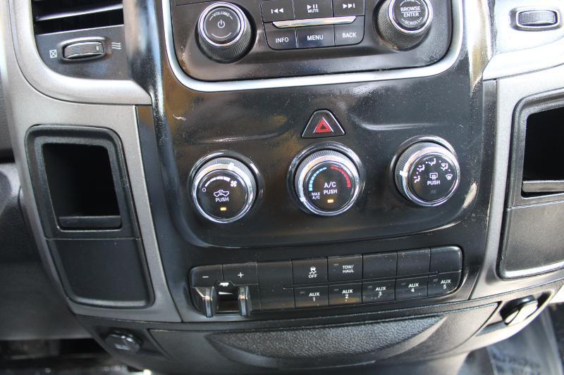 RAM 2500 Tradesman 4x2 Reg Cab 8' Box 2018