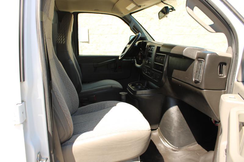 Chevrolet Express Cargo Van RWD 2500 155" 2016