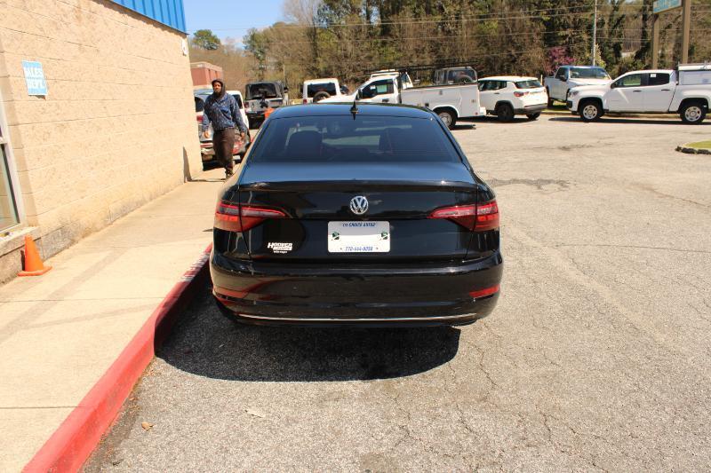 Volkswagen Jetta R-Line Auto 2021