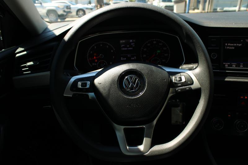 Volkswagen Jetta R-Line Auto 2021