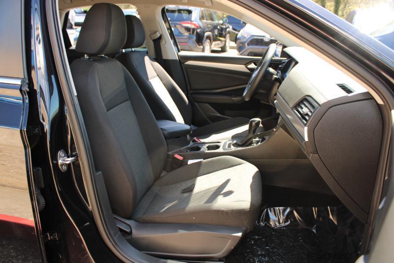 Volkswagen Jetta R-Line Auto 2021