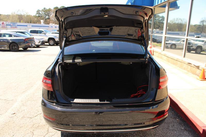 Volkswagen Jetta R-Line Auto 2021