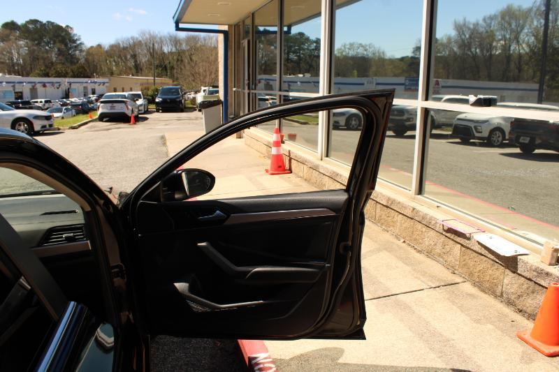 Volkswagen Jetta R-Line Auto 2021