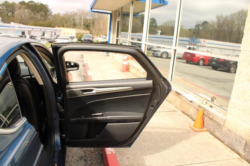 Ford Fusion SEL FWD 2019