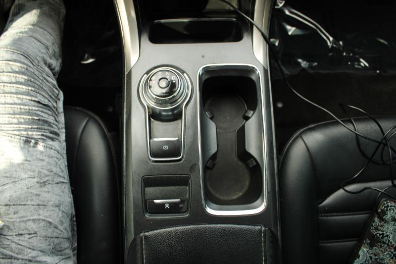 Ford Fusion SEL FWD 2019