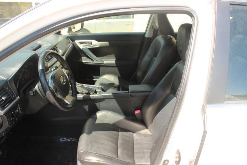 Lexus CT 200h FWD 4dr Hybrid 2012