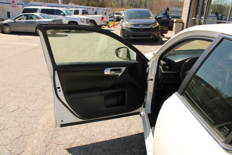 Lexus CT 200h FWD 4dr Hybrid 2012