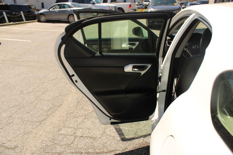 Lexus CT 200h FWD 4dr Hybrid 2012