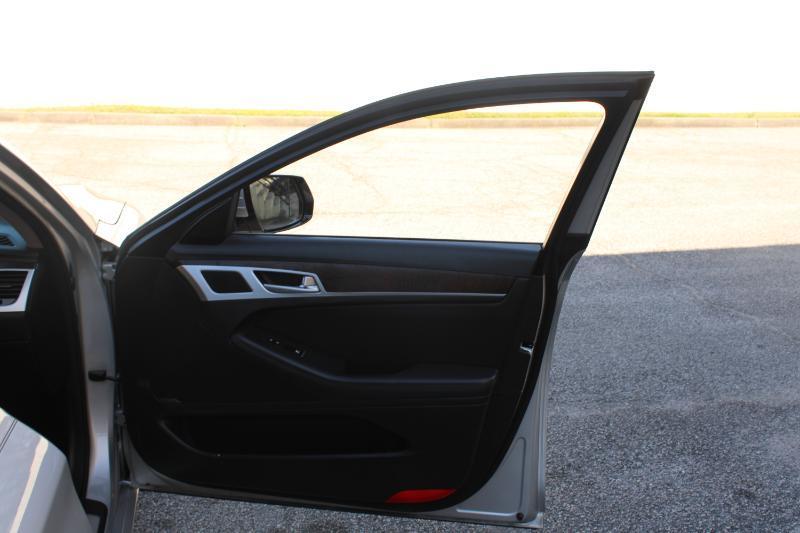 Genesis G80 3.8L RWD 2017