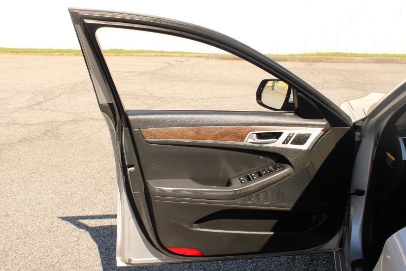 Genesis G80 3.8L RWD 2017