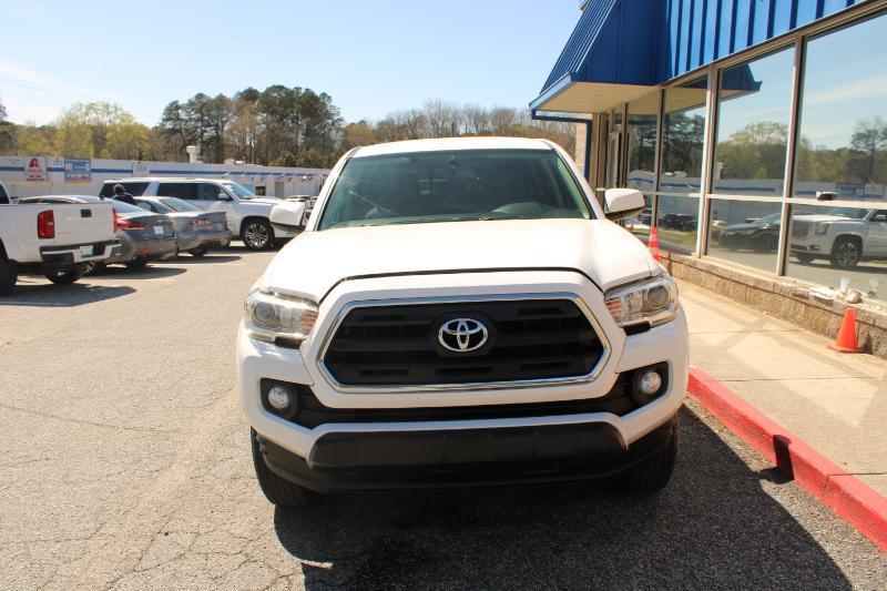 Toyota Tacoma SR5 Double Cab 5' Bed V6 4x2 AT (Natl) 2017
